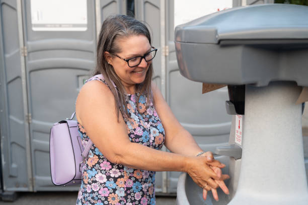 Best High-end porta potty rental  in East Dubuque, IL